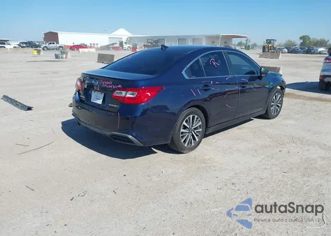 2018 Subaru Legacy 2.5I Premium из США, поврежденный, VIN 4S3BNAF69J3002969